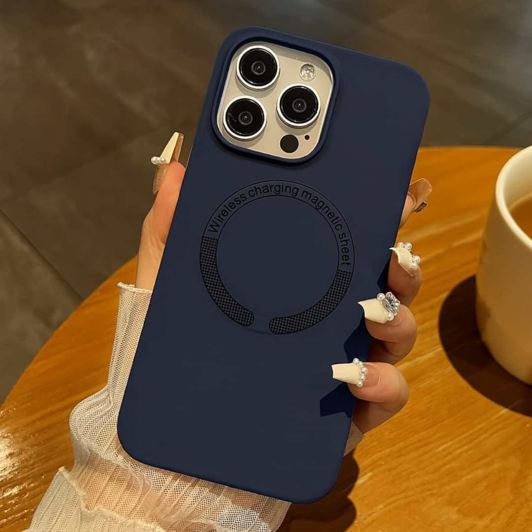 Funda de Silicona Premium Azul Marino con Alineación Magnética.